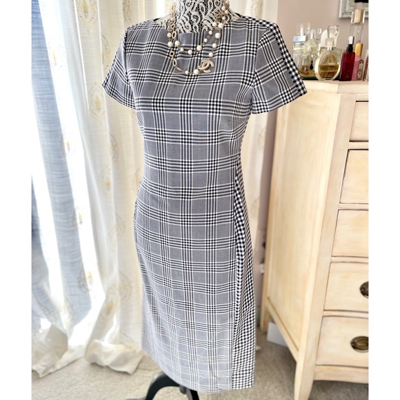 NWT HUGO BOSS Glenn Plaid Sheath - Picture 3 of 11